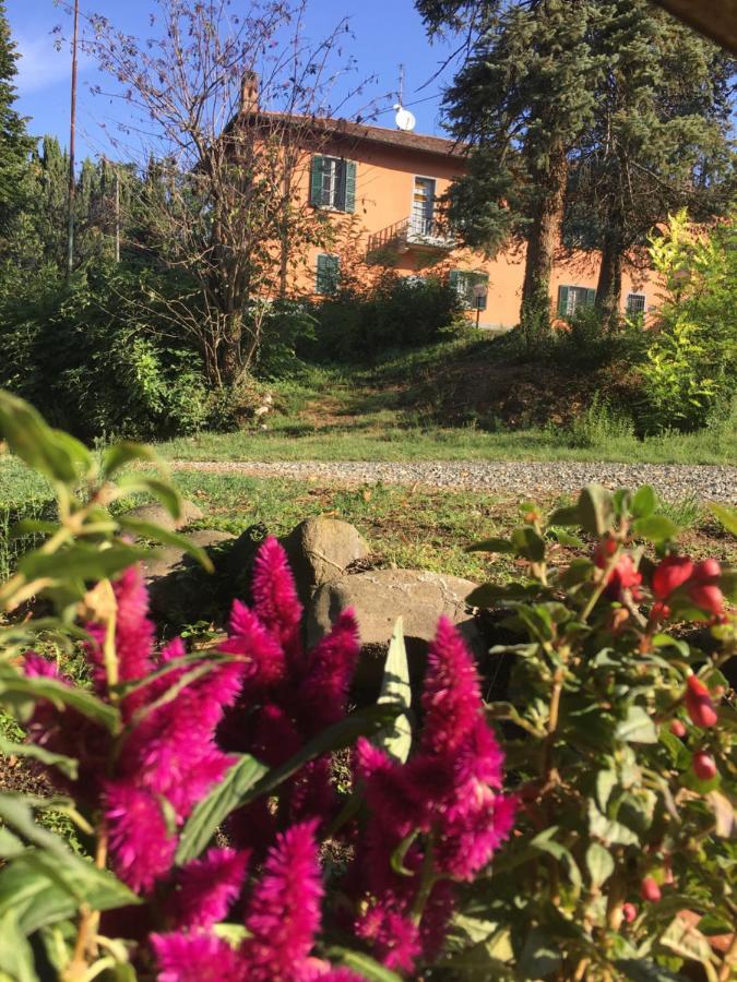 Villa Il Biancospino Casteggio Exterior foto